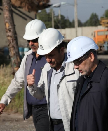 بازدید دکتر پورمند از کارخانه تولید سازه های فلزی سنگین و بتنی ماناساز آبیک